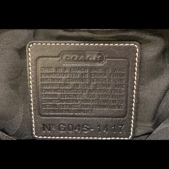 Coach East West Legacy Black Leather Purse - Picture 3 of 3